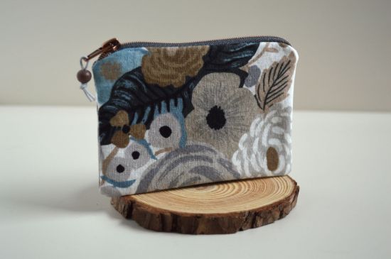 Bild von Minitäschchen Canvas Ranunkeln creme/blaugrau die Zweite