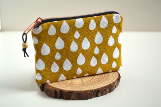 Bild von Minitäschchen Canvas Tröpfchen senf/weiß