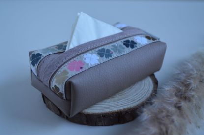 Bild von Taschentuchtascherl Kunstleder Glück beige