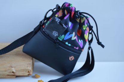 Bild von Futterbeutel mit Reißverschlussfach Herzerl schwarz/bunt