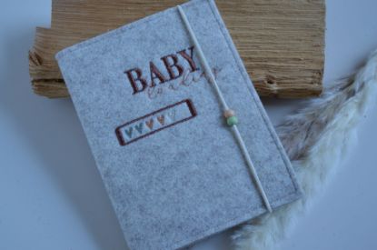 Bild von Mutterpass Baby loading beige