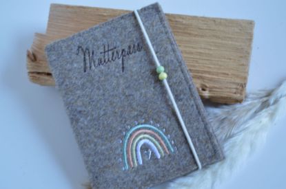 Bild von Mutterpass Regenbogen hellbraun