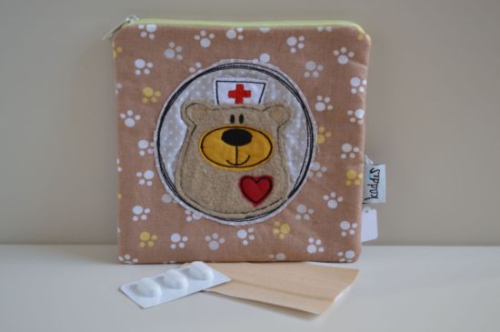 Bild von Medizintäschchen BärBel Pfötchen beige/gelb