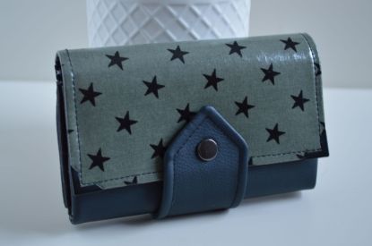 Bild von Geldbeutel mittel Sterne grau schwarz mit Lasche